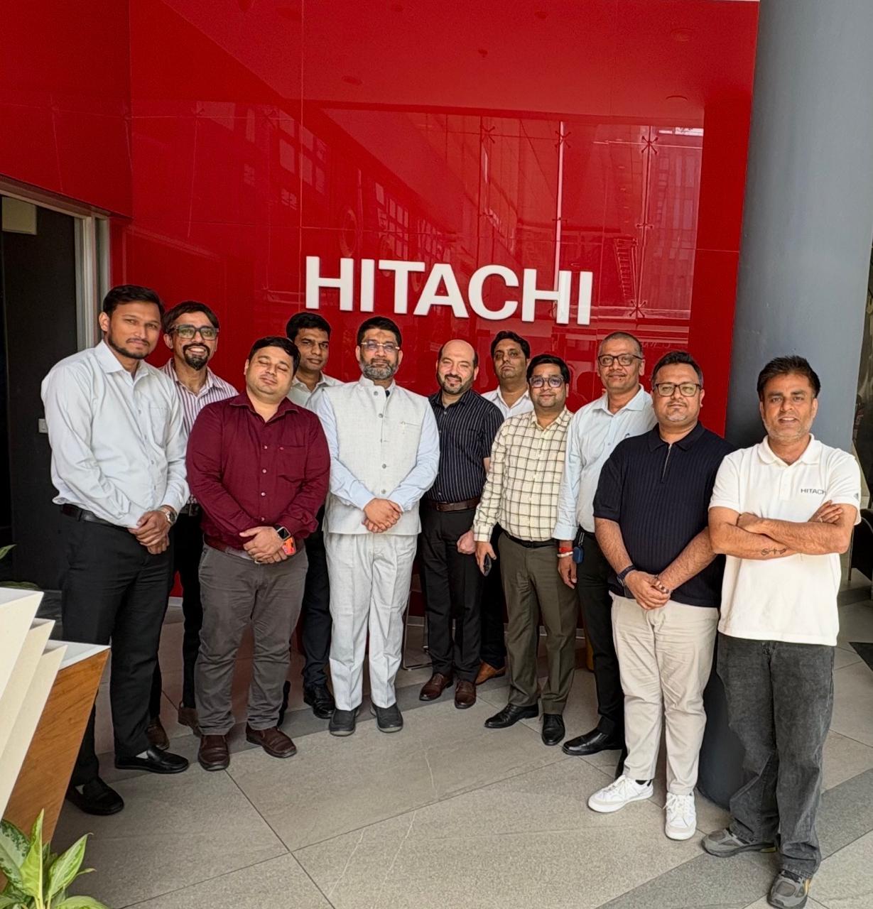 HITACHI